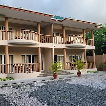 Green Self-Catering Apartment Beau Vallon  Dış mekan fotoğraf