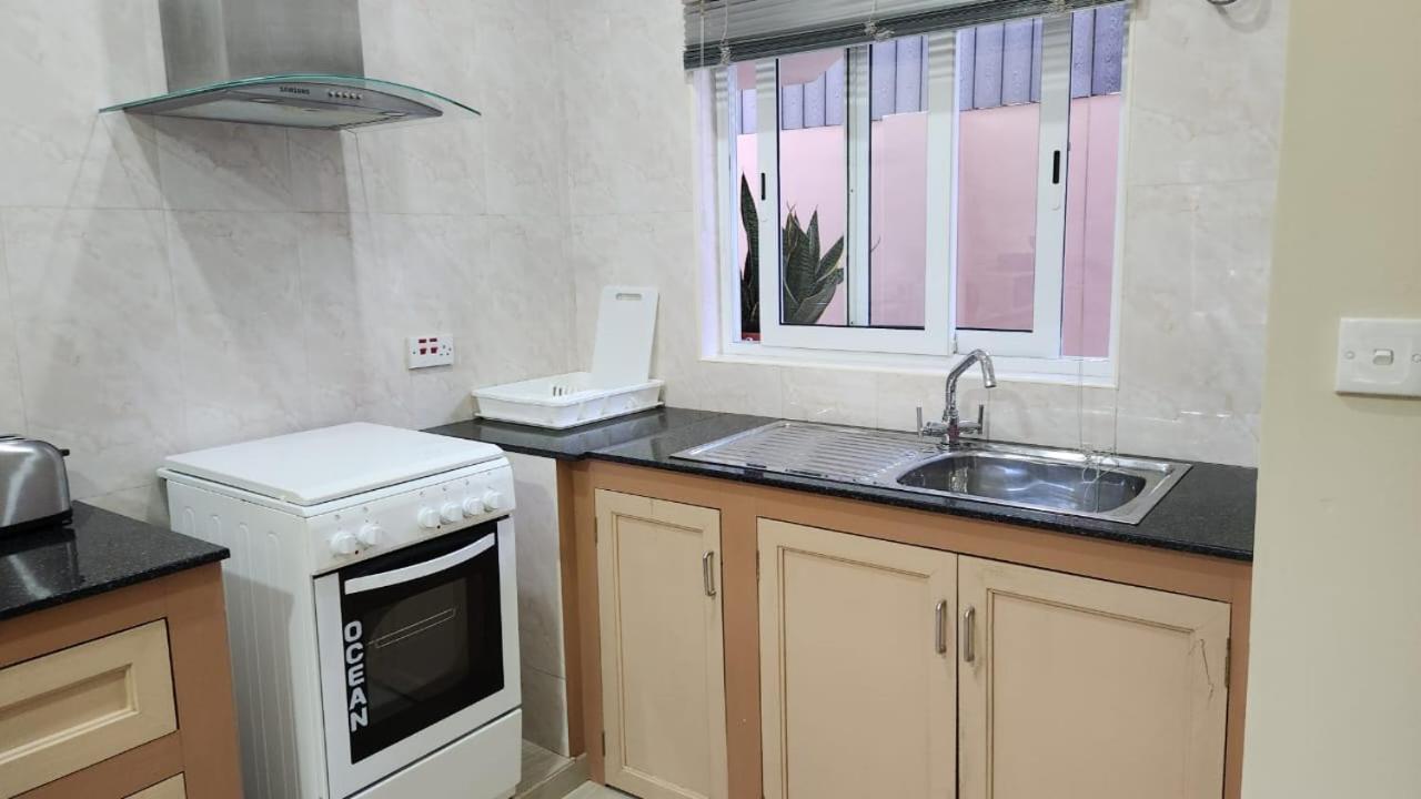 Green Self-Catering Apartment Beau Vallon  Dış mekan fotoğraf